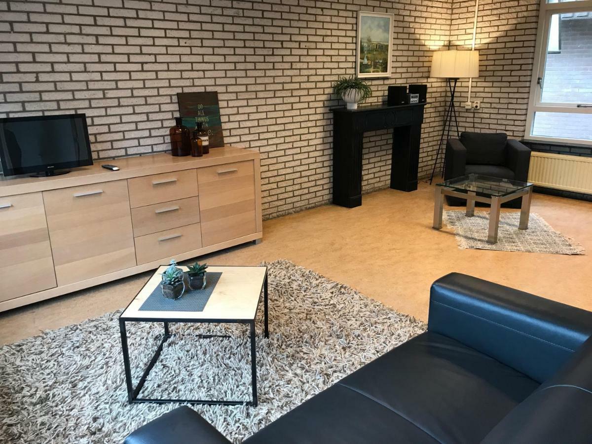 Masterlik Apartment Driesum Luaran gambar
